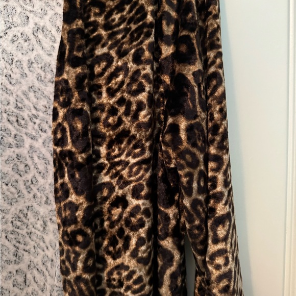 Southern Stitch leopard print duster.  Size small/ medium.   NWT - Picture 3 of 7